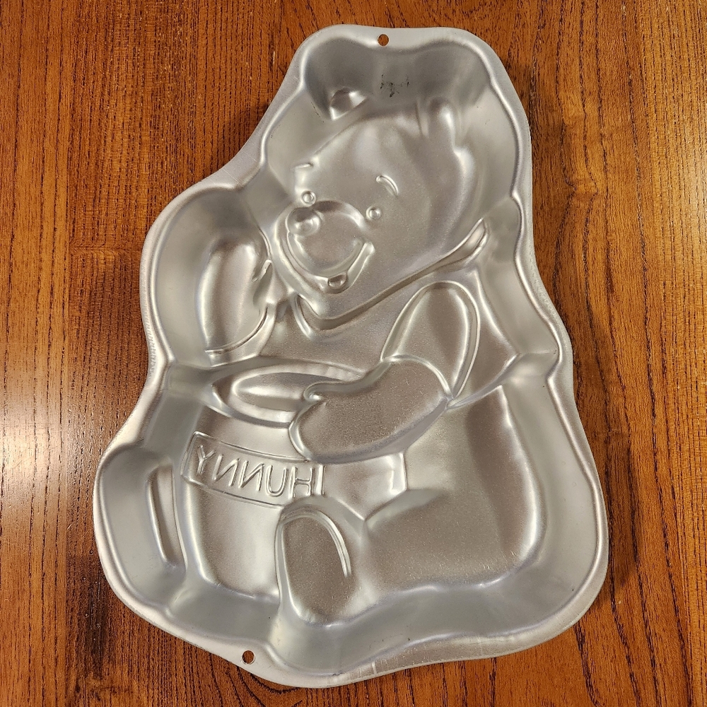 1995 Winnie the Pooh Wilton Cake Pan Vintage Pooh Bear Birthday Cake Pan Disney - Picture 2 of 16